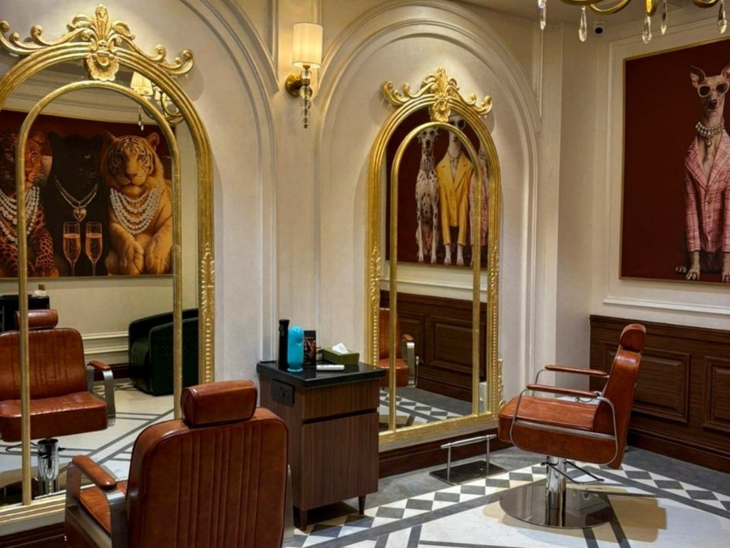 Royal Styling Stations & Private Treatment Suites